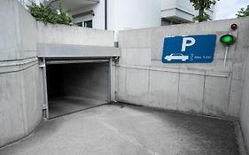 Dream, EP Tickets über uns erhältlich